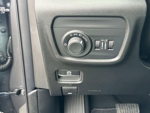 New 2025 Jeep Grand Cherokee L Laredo w/ Luxury Tech Group I image 29