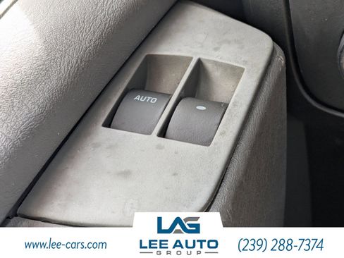 Used 2015 Chevrolet Express 2500 image 22