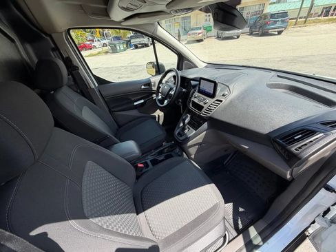 Used 2023 Ford Transit Connect XLT FWD image 18