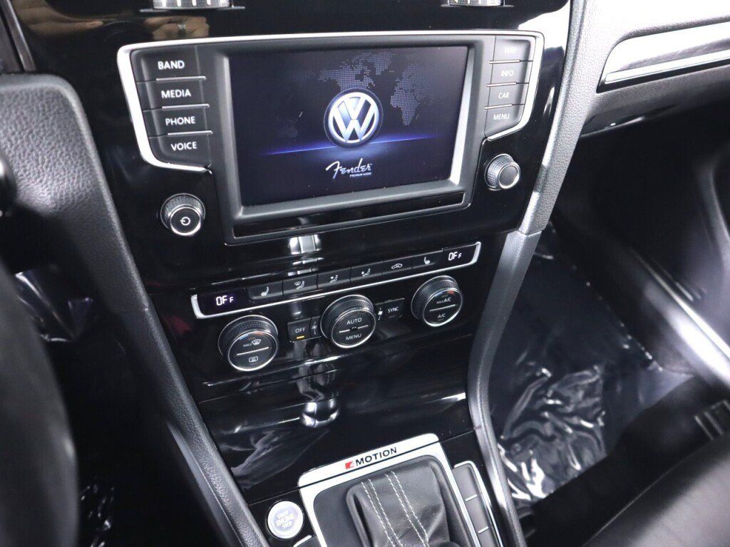 Used 2016 Volkswagen Golf 4-Door AWD/4WD image 15