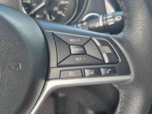 Certified 2022 Nissan Rogue S FWD image 30