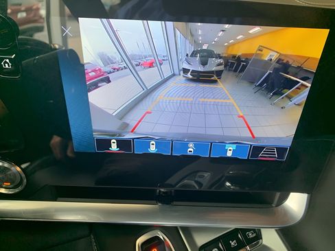 Used 2024 Chevrolet Corvette Stingray Premium Conv w/ Battery Protection Package image 23