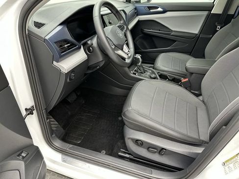 Certified 2024 Volkswagen Taos SE AWD/4WD image 12