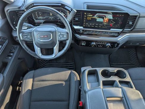 Used 2024 GMC Sierra 1500 Elevation AWD/4WD image 6