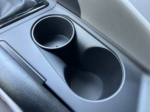 New 2025 Hyundai Elantra Sport image 8