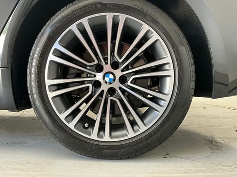 Used 2019 BMW 530i w/ Convenience Package image 24