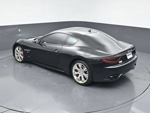Used 2017 Maserati GranTurismo Sport RWD image 39