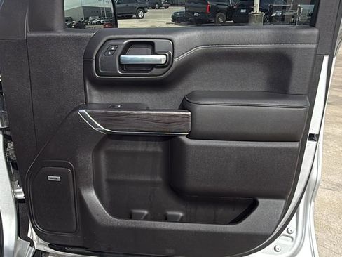 Used 2021 Chevrolet Silverado 1500 LTZ image 27