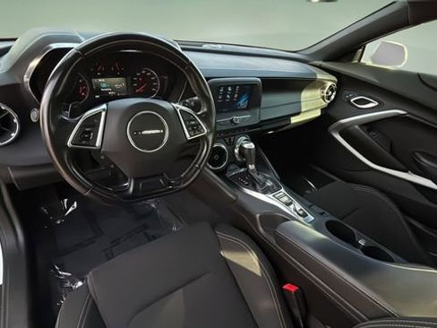 Used 2018 Chevrolet Camaro LT w/ RS Package image 16