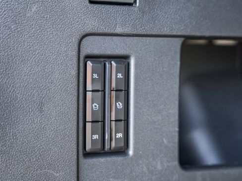 Used 2023 Ford Expedition Max Limited image 12