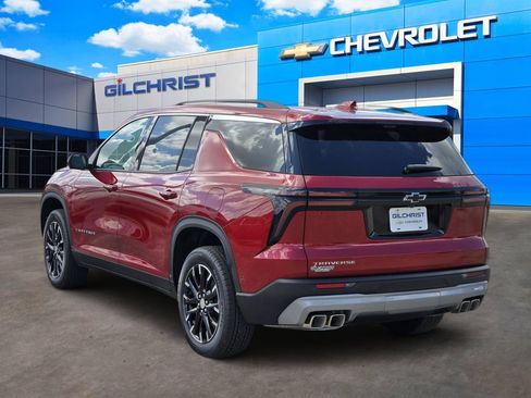 New 2026 Chevrolet Traverse LT w/ Sun and Wheel Package FWD image 6