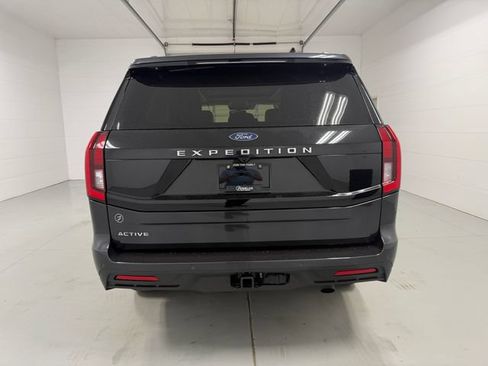 Certified 2025 Ford Expedition Active AWD/4WD image 25