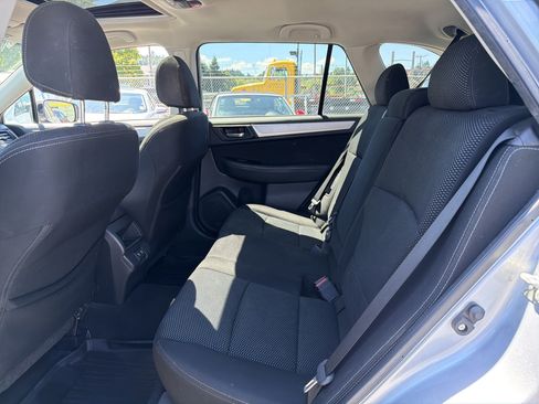 Used 2019 Subaru Outback 2.5i Premium AWD/4WD image 9