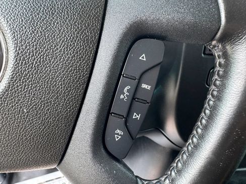 Used 2021 Chevrolet Express 2500 w/ Driver Convenience Package RWD image 15