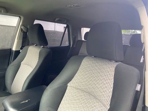 Used 2020 Toyota 4Runner SR5 AWD/4WD image 15