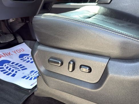 Used 2013 Ford F250 Lariat w/ Lariat Interior Pkg image 11