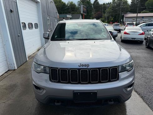 Used 2016 Jeep Grand Cherokee Laredo 75th Anniversary AWD/4WD image 2