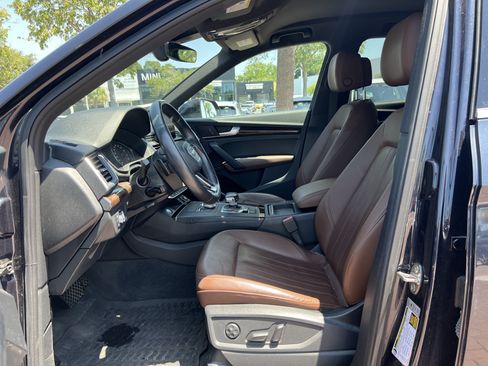 Used 2019 Audi Q5 2.0T Premium w/ Convenience Package AWD/4WD image 17