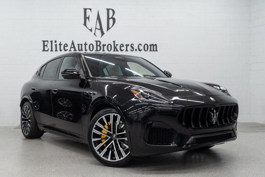 Used 2023 Maserati Grecale Modena AWD/4WD image 53