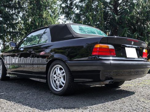 Used 1999 BMW 323i Convertible image 20