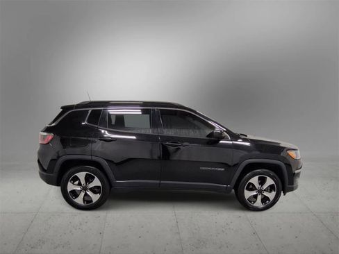 Certified 2019 Jeep Compass Latitude w/ Popular Equipment Group image 9
