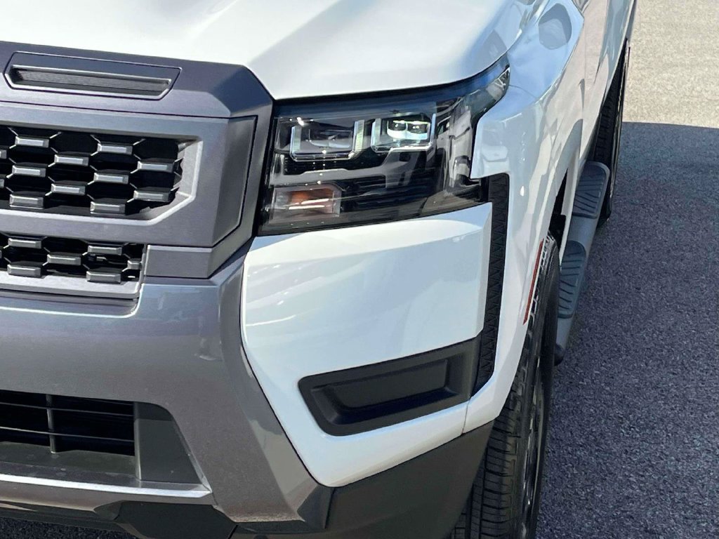 Used 2026 Nissan Frontier SV w/ All-Weather Content Package RWD image 31