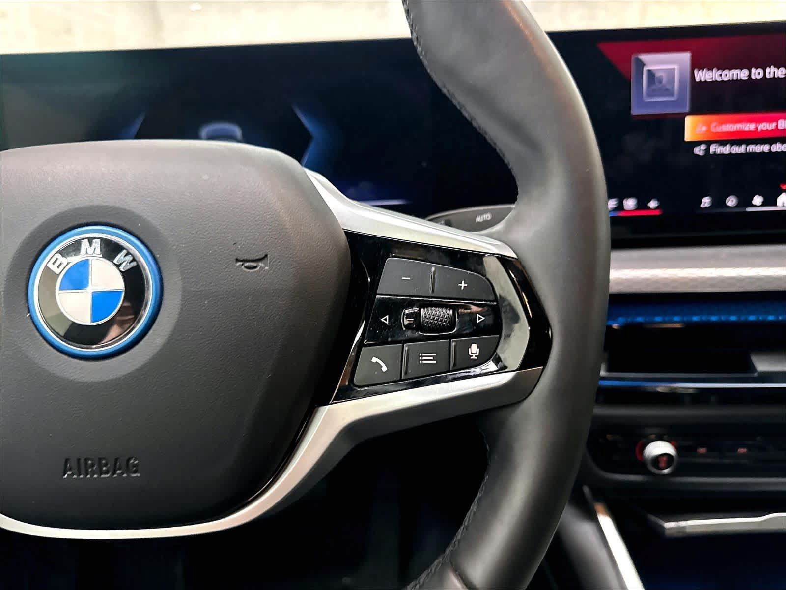 Used 2025 BMW i4 eDrive40 w/ Premium Package RWD image 22