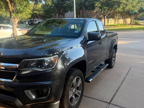 Used 2017 Chevrolet Colorado W/T w/ Custom Special Edition RWD image 11