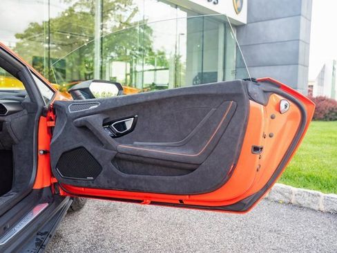 Used 2023 Lamborghini Huracan Sterrato image 29