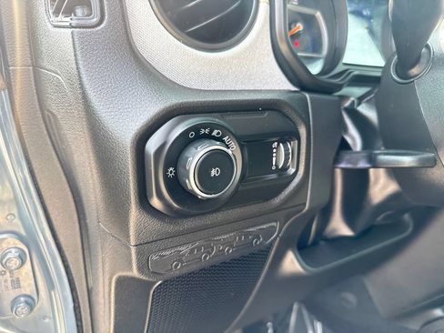 Used 2026 Jeep Wrangler Unlimited Sport AWD/4WD image 12