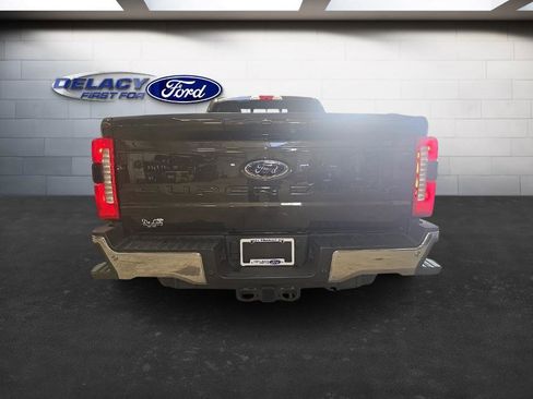 Used 2025 Ford F350 Lariat w/ Lariat Ultimate Package image 4