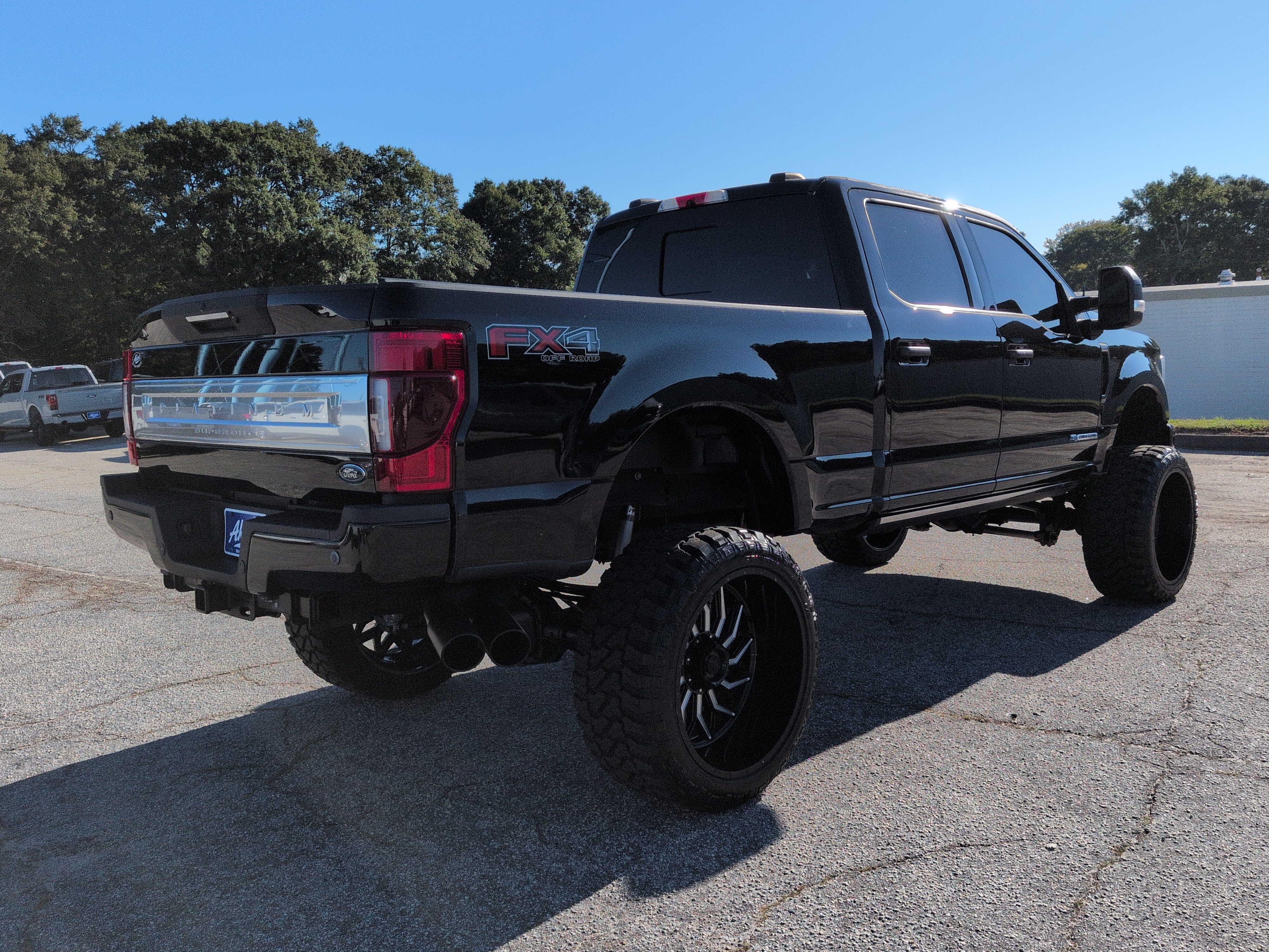 Used 2020 Ford F250 Platinum AWD/4WD image 3