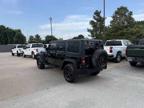 Used 2016 Jeep Wrangler Unlimited Sport AWD/4WD image 4