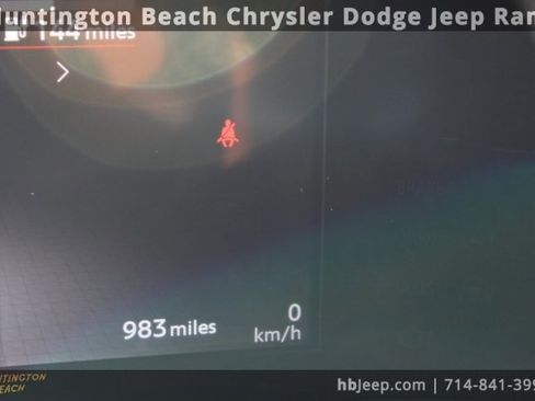 Used 2025 Nissan Ariya FWD image 21