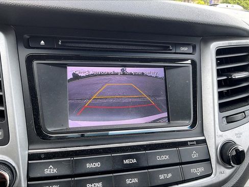 Used 2017 Hyundai Tucson SE AWD/4WD image 25