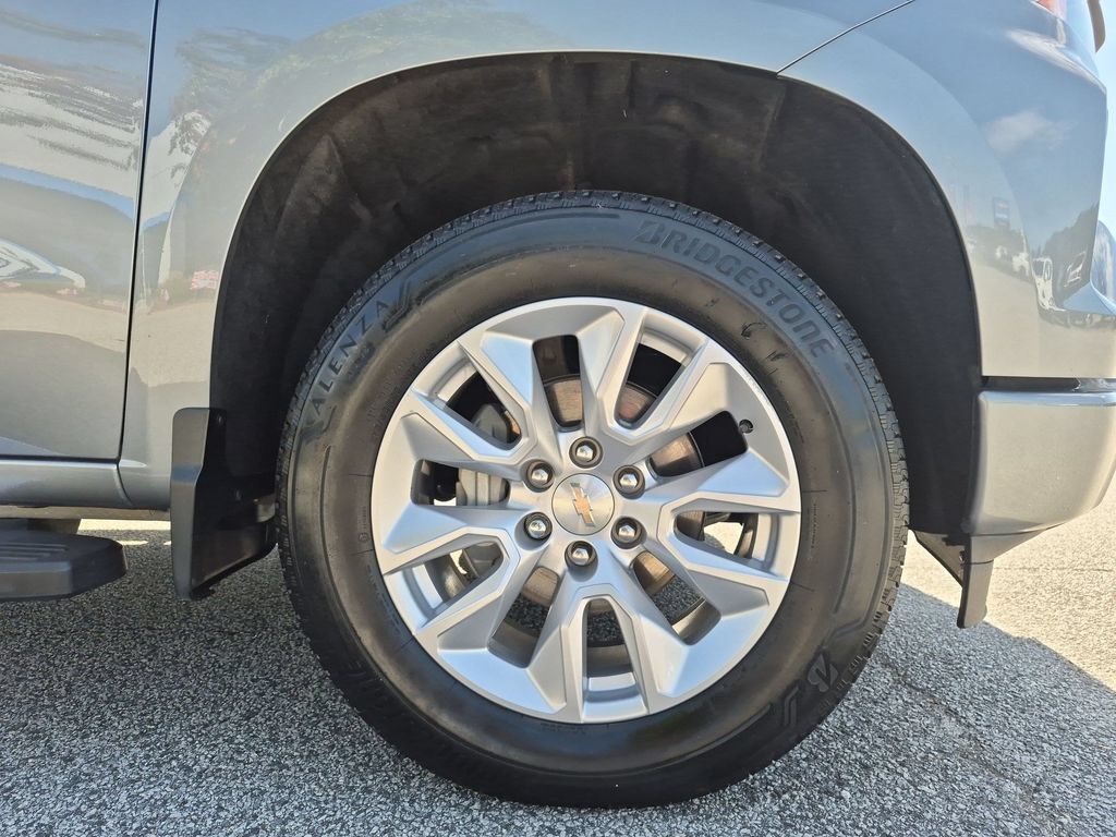 Used 2024 Chevrolet Silverado 1500 Custom RWD image 8