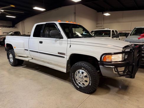 Used 1999 Dodge Ram 3500 Truck 4x4 Quad Cab image 1