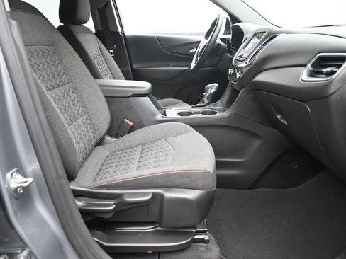 Used 2024 Chevrolet Equinox LT FWD image 9