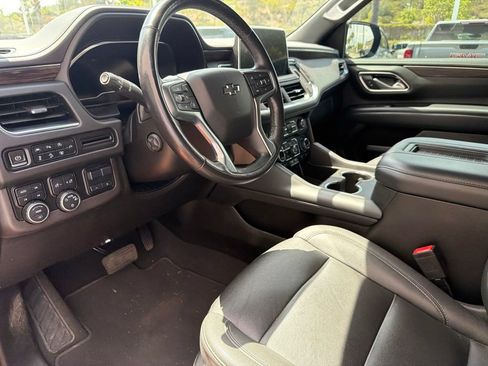 Used 2022 Chevrolet Suburban Z71 w/ Off-Road Capability Package AWD/4WD image 5