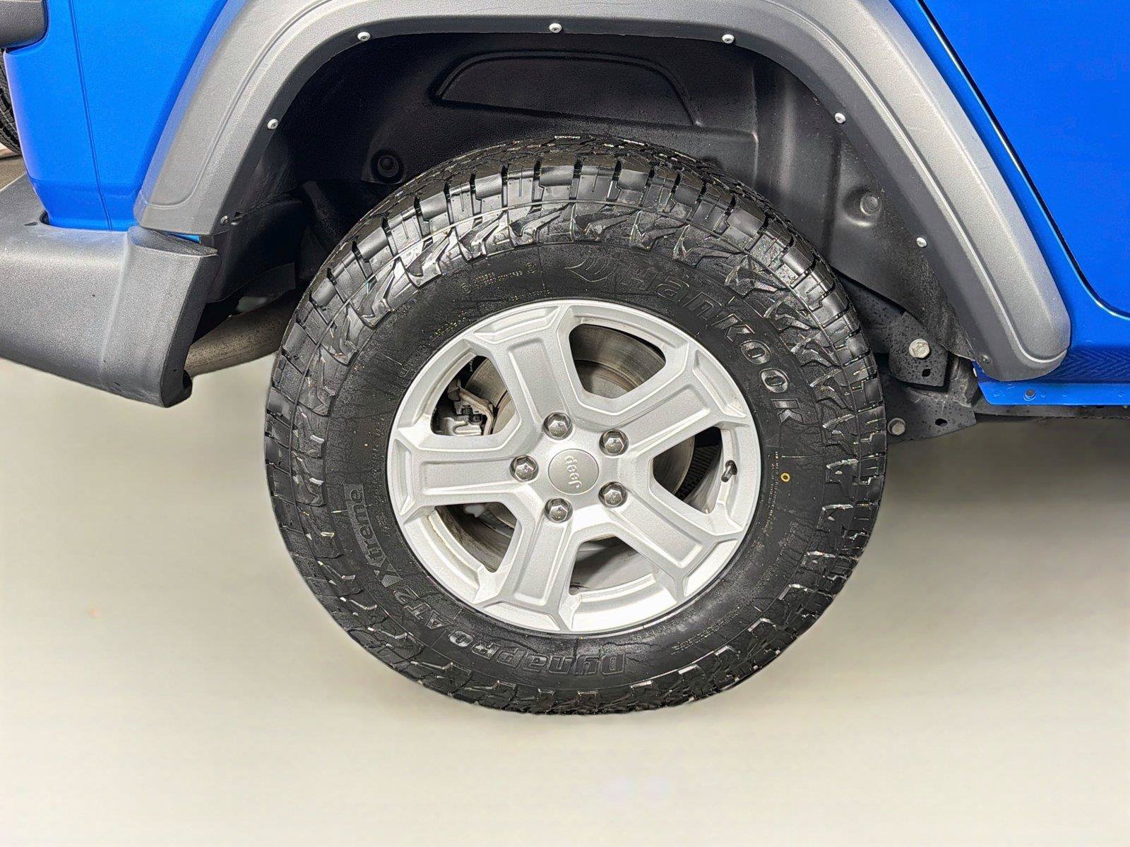 Used 2023 Jeep Wrangler Unlimited Sport AWD/4WD image 34