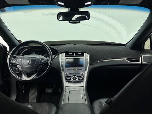 Used 2020 Lincoln MKZ image 21