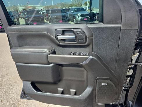 Used 2022 GMC Sierra 2500 AT4 w/ AT4 Preferred Package image 25