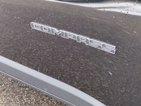 Used 2020 Jeep Compass Limited image 12