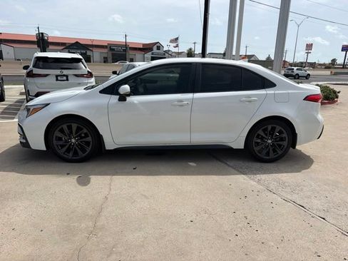 Used 2024 Toyota Corolla SE FWD image 7