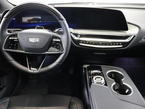 New 2026 Cadillac Lyriq Luxury AWD/4WD image 12