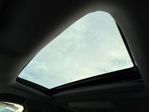 Used 2023 Honda Odyssey Elite image 31