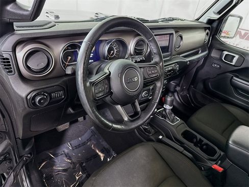 Used 2020 Jeep Wrangler Unlimited Willys image 18