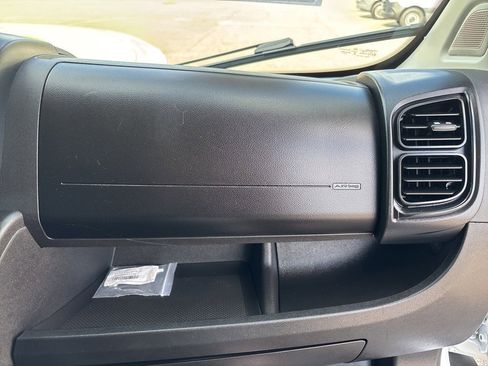 Used 2023 RAM ProMaster 2500 w/ Driver Convenience Group image 24