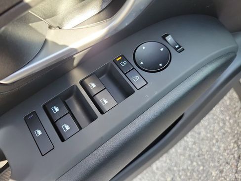 Used 2026 Hyundai Tucson SE image 10