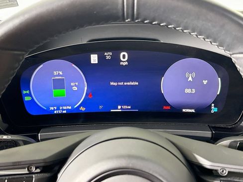Certified 2025 Porsche Macan 4 Electric AWD/4WD image 13